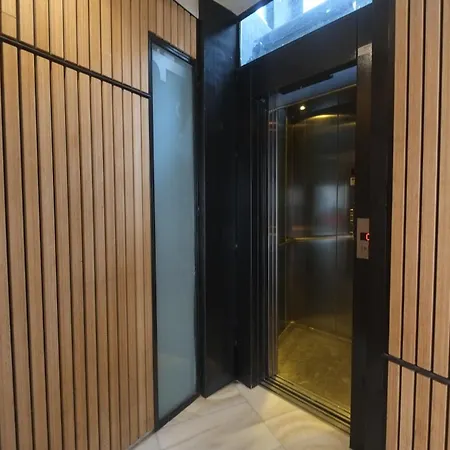 Entre Castillo Y Catedral Vut 09587 Appartamento