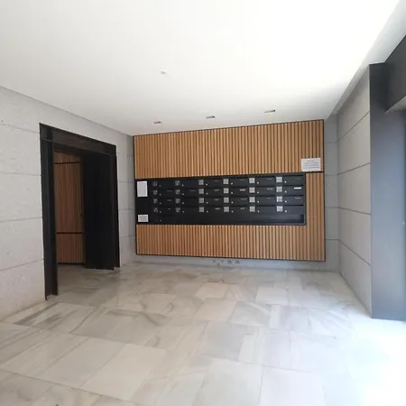 Entre Castillo Y Catedral Vut 09587